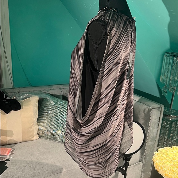 Tahari Black and Gray Asymmetrical Blouse - Picture 5 of 11